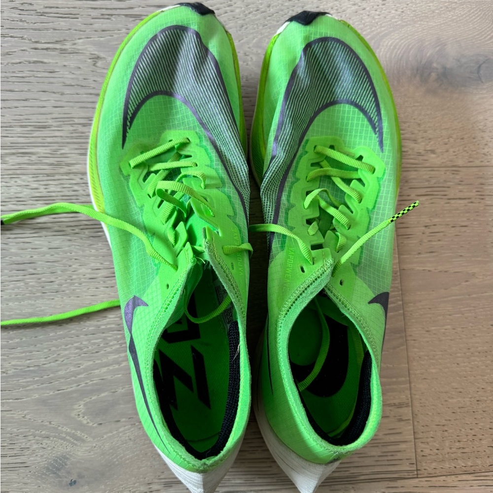 Nike men’s zoomX running shoes